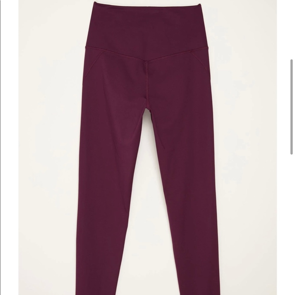 NWT Girlfriend Plum compressive high rise Leggings Size XS 23-3/4” inseam